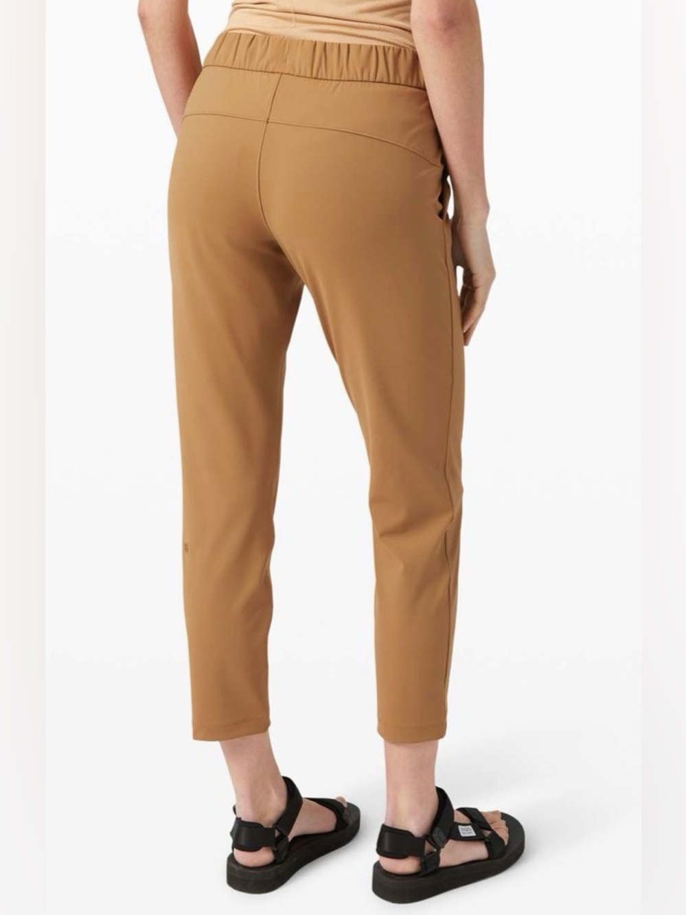 LULULEMON On The Fly 7/8 Pant *27"
Saddle Brown - Size 6 EUC - Picture 2 of 10